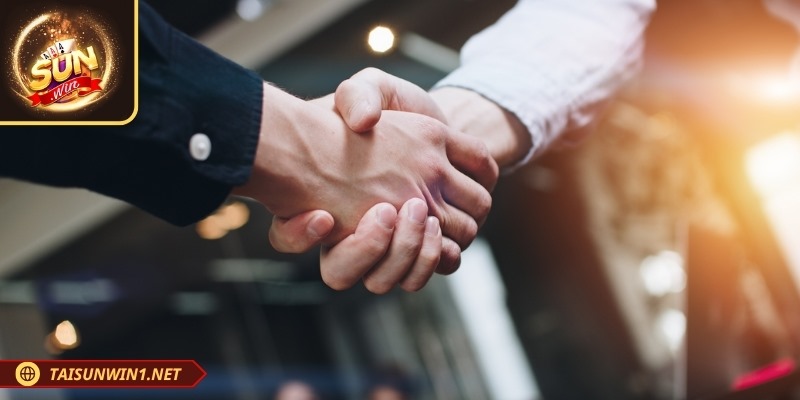 Cần tích cực hợp tác với trang web để giải quyết vấn đề phát sinh